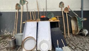 ERZURUM (AA) – Erzurum'un İspir ilçesinde izinsiz kazı yapan 4