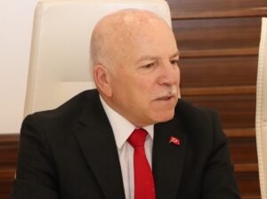 ERZURUM (AA) – Erzurum Büyükşehir Belediye Başkanı Mehmet Sekmen'in, 23