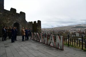 - "Sokak güvenliği huzurun başlangıcıdır. Devletin esas varlığı güvenliktir. Sokağın