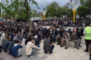 BATMAN (AA) – Batman'da sivil toplum kuruluşları tarafından düzenlenen oturma