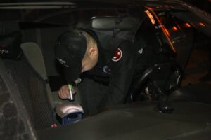 İSTANBUL (AA) – Polis ekiplerinin "Huzur İstanbul" uygulaması kapsamında 403