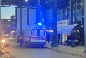 İZMİR (AA) – İzmir'in Ödemiş ilçesinde çıkan bıçaklı kavgada bir