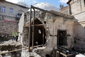 İZMİR (AA) – İzmir'in Konak ilçesindeki Kıllıoğlu Hamamı'nda 2021 yılındaki