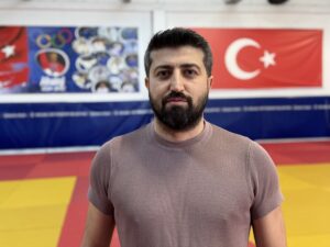 KOCAELİ (AA) – SEFA TETİK – Kocaeli'de genç judocular, teknik