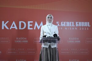 - Doç. Dr. Saliha Okur Gümrükçüoğlu, 7 yıldır sürdürdüğü başkanlık
