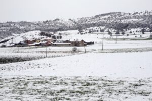 KASTAMONU (AA) – Kastamonu'nun yüksek rakımlı ilçelerinde kar yağışı etkili