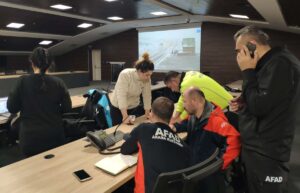 KAYSERİ (AA) – Kayseri'de kar ve tipi sebebiyle yollarda mahsur