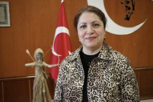 SAMSUN (AA) – Samsun'da kadınlar, kenevir lifleri ve atıklarından süs