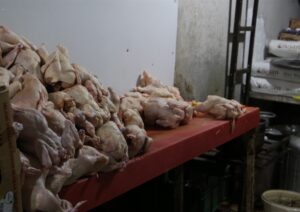 KİLİS (AA) – Kilis'te hijyen kurallarına uyulmadığı gerekçesiyle döner imalathanesi