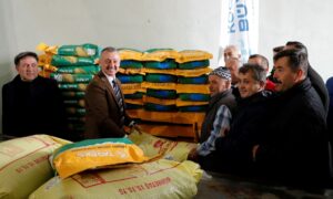 KOCAELİ (AA) – Kocaeli Büyükşehir Belediyesince 1500 çiftçiye yüzde 50