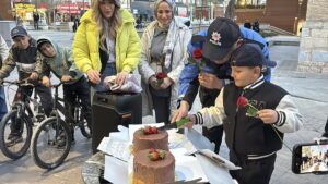- Yürüyüş yapılacağı ihbarı üzerine bildirilen adrese giden polis ekipleri