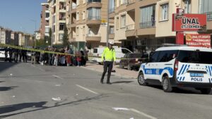 KONYA (AA) – Konya'nın Karatay ilçesinde, otomobilin çarptığı 2 çocuktan