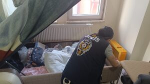 KÜTAHYA (AA) – Kütahya merkezli yasa dışı bahis operasyonunda 4'ü