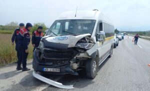 MANİSA (AA) – Manisa'nın Şehzadeler ilçesinde, okul gezisinden dönen 2