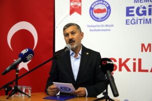 - "Sendikacılığı, yerli ve milli değerler üzerinden, bu ülkenin medeniyet