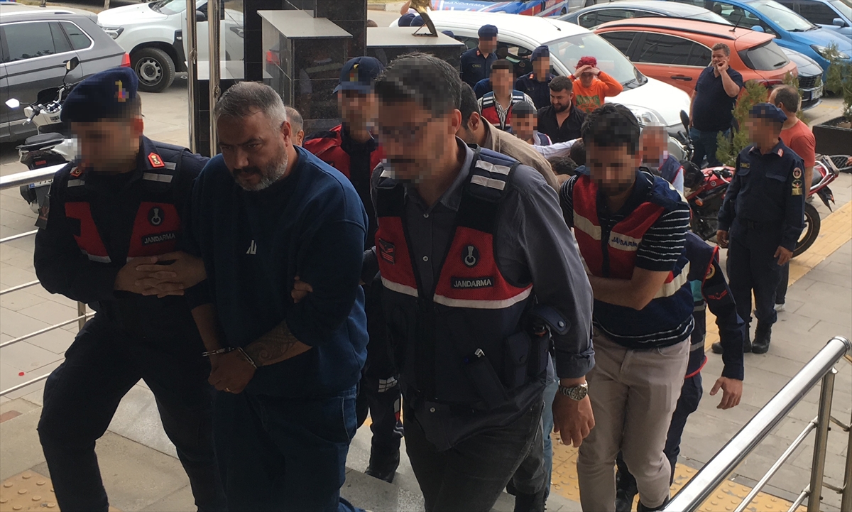 Mersin'de uyuşturucu operasyonunda yakalanan 15 şüpheli tutuklandı