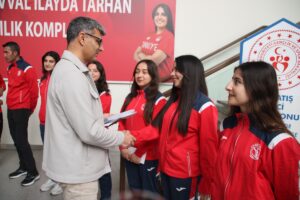 MERSİN (AA) – Mersin'de adını taşıyan tesiste düzenlenen Havalı Silahlar