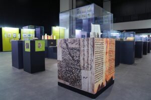 İSTANBUL (AA) – Kahramanmaraş'ta saklı kalmış bir bohçanın içinden çıkan