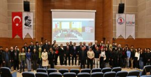 SAMSUN (AA) – Ondokuz Mayıs Üniversitesi'nde (OMÜ) "Küreselleşen Dünyada Geleceğin