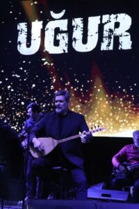 KARABÜK (AA) – Sanatçı Uğur Işılak, Karabük Demir ve Çelik