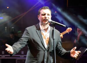 KIRIKKALE (AA) – Şarkıcı Rafet El Roman, 23 Nisan Ulusal