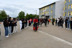 - İzmirli bisiklet sporcusu Orhan Kotluk'u, Batman'ın Kozluk ilçesinde şehit