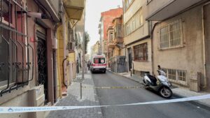 İSTANBUL (AA) – Şişli'de 2 katlı binada kısmi çökme meydana