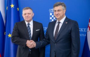 ZAGREB (AA) – Slovakya Başbakanı Robert Fico, resmi ziyaret için