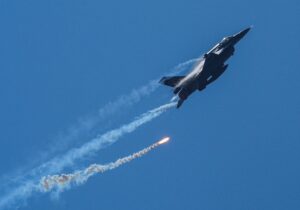 ÇANAKKALE (AA) – Türk Hava Kuvvetlerinin akrobasi timi SOLOTÜRK, Şehitler