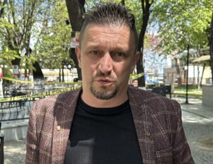 KIRKLARELİ (AA) – Kırklareli'nde çay bahçesindeki süs havuzunda elektrik akımına