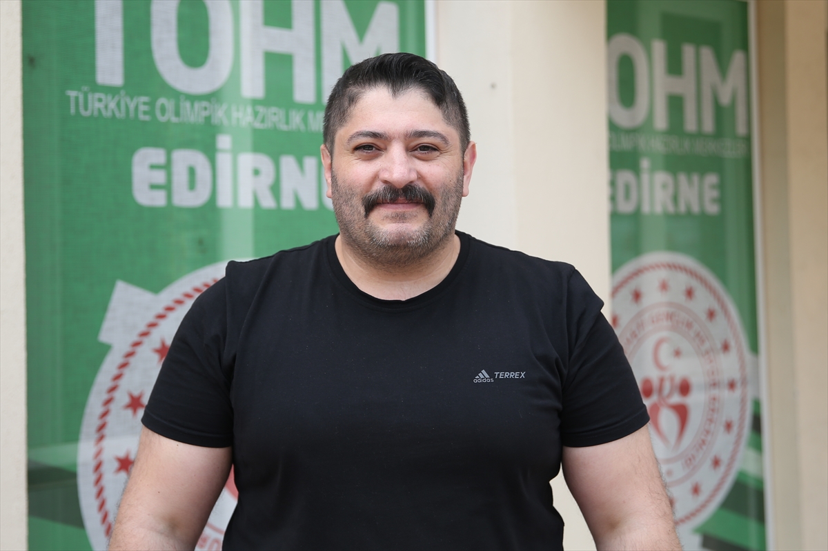 Türk ve ABD'li güreşçiler Edirne'deki dostluk turnuvasında karşılaştı