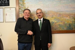 ANKARA (AA) – Ulaştırma ve Altyapı Bakanı Abdulkadir Uraloğlu, Slovenya