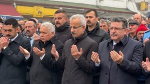 TRABZON (AA) – Ulaştırma ve Altyapı Bakanı Abdulkadir Uraloğlu, Trabzon'da