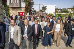 ANTALYA (AA) – Antalya'nın Manavgat ilçesinde düzenlenen Uluslararası Manavgat "Girit'ten