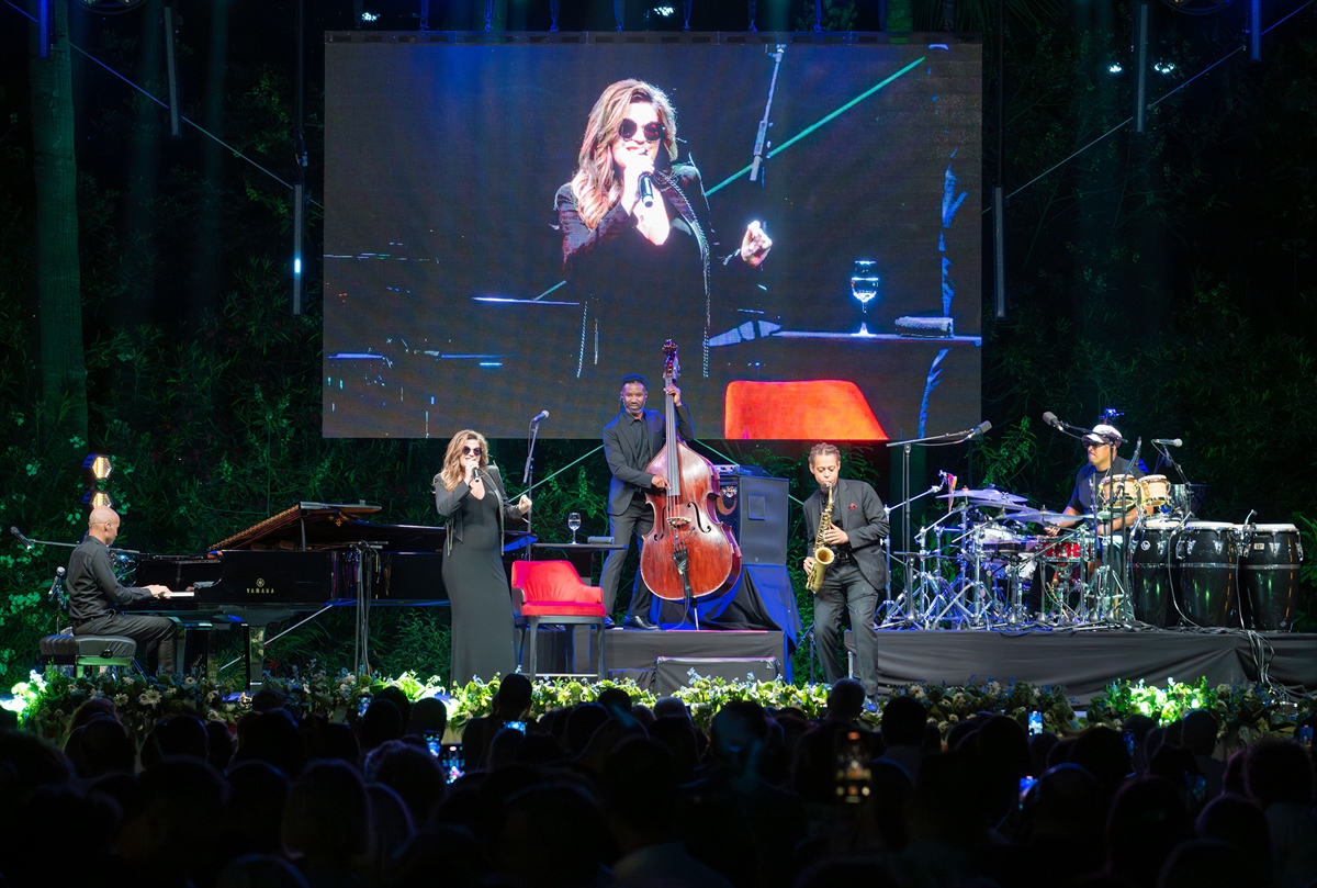 8. Antalya Akra Caz Festivali'nde Melody Gardot sahne aldı