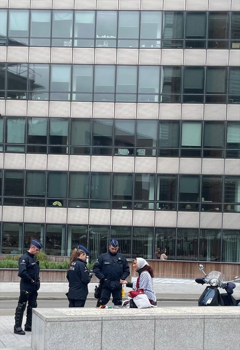 AB Komisyonu önünde “Gazze”ye ağıt