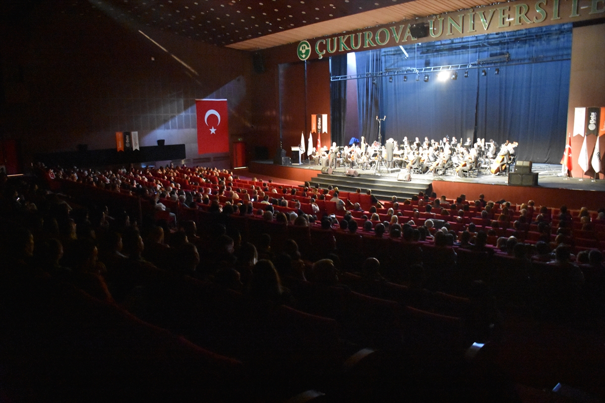 Adana'da “Beta Enerji Filarmoni Orkestrası” sanatseverlerle buluştu