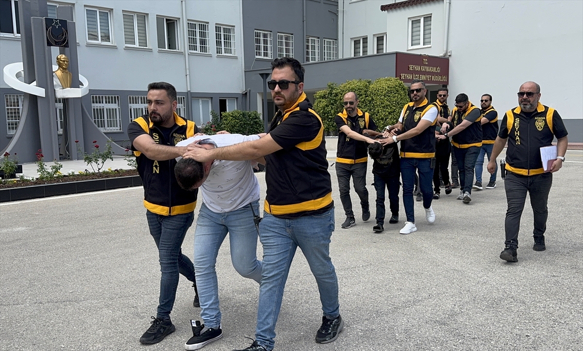 Adana'da iş insanını tuzağa düşürerek gasbeden 3 zanlı tutuklandı