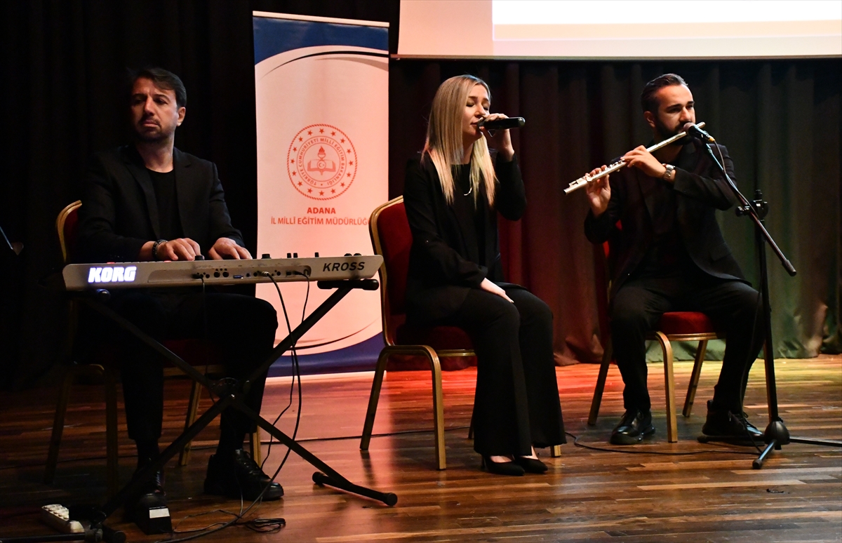 Adana'da “Maarif Modeli Aile Okulu Buluşmaları” düzenlendi