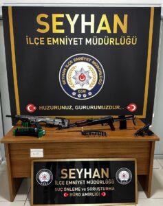 ADANA (AA) – Adana'nın merkez Seyhan ilçesindeki bir evde 3