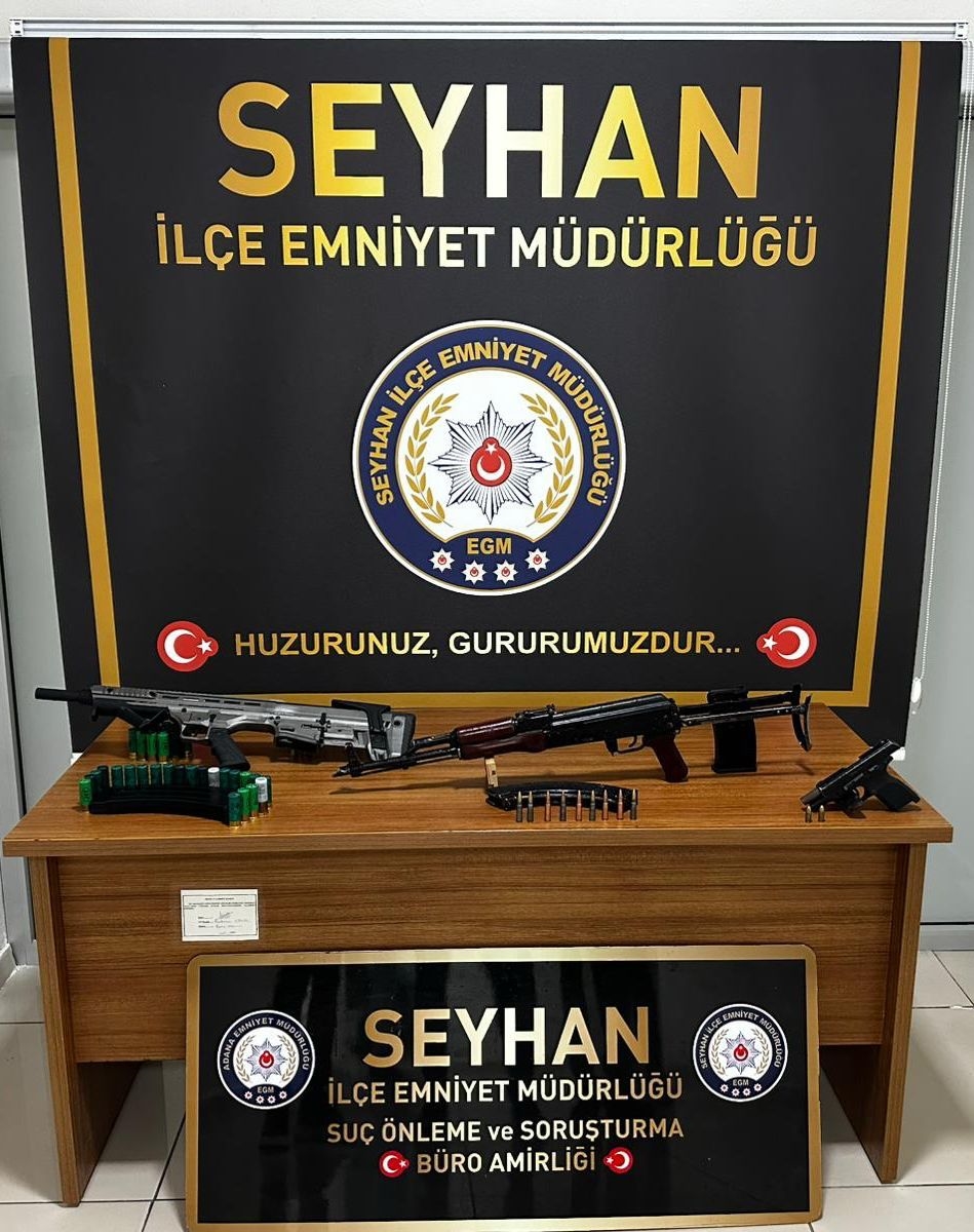 Adana'da silah ele geçirilen evdeki 3 kardeş gözaltına alındı