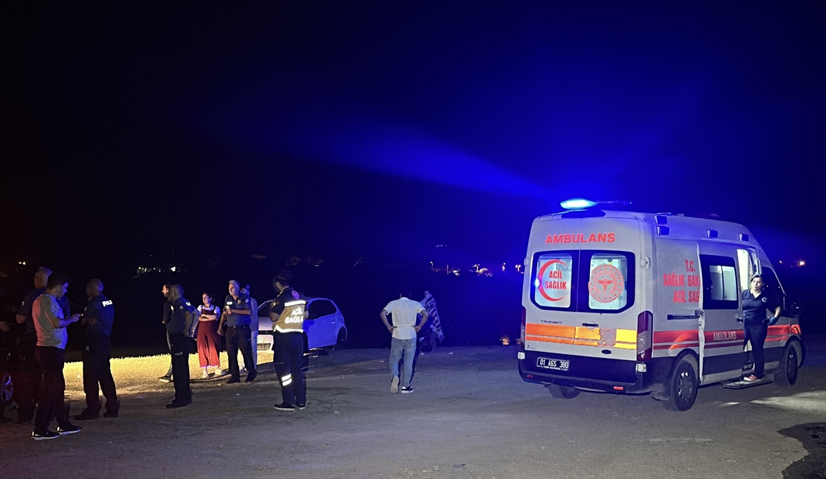 Adana'da tekne gezintisi sırasında Seyhan Baraj Gölü'ne düşen kişi kayboldu