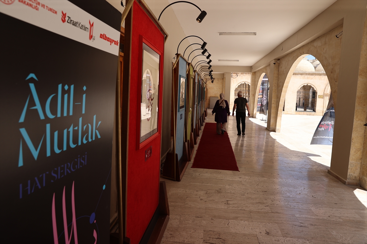 “Adil-i Mutlak” hat sergisi Şanlıurfa'da açıldı
