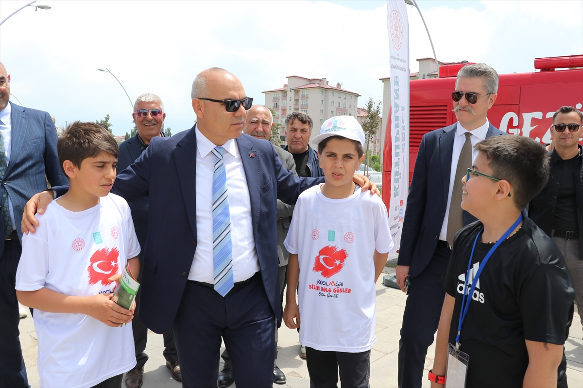 Ağrı'da 3 gün sürecek “bilim şenliği” başladı
