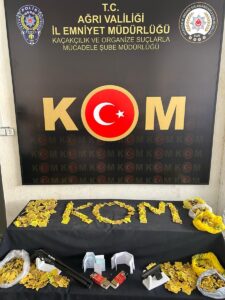 AĞRI (AA) – Ağrı'da, usulsüz şekilde hayvan sevki yaptıkları iddia