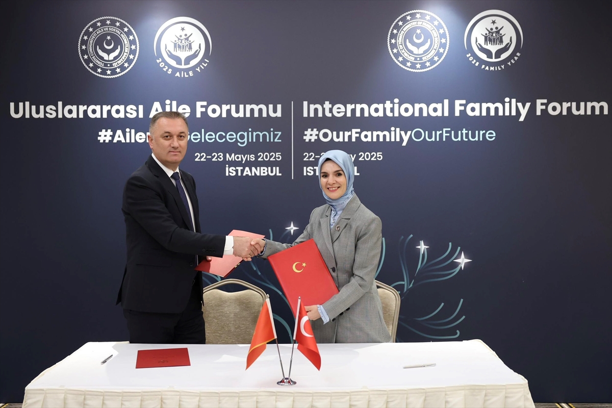 Aile ve Sosyal Hizmetler Bakanı Göktaş, Karadağlı mevkidaşı Gutic ile görüştü