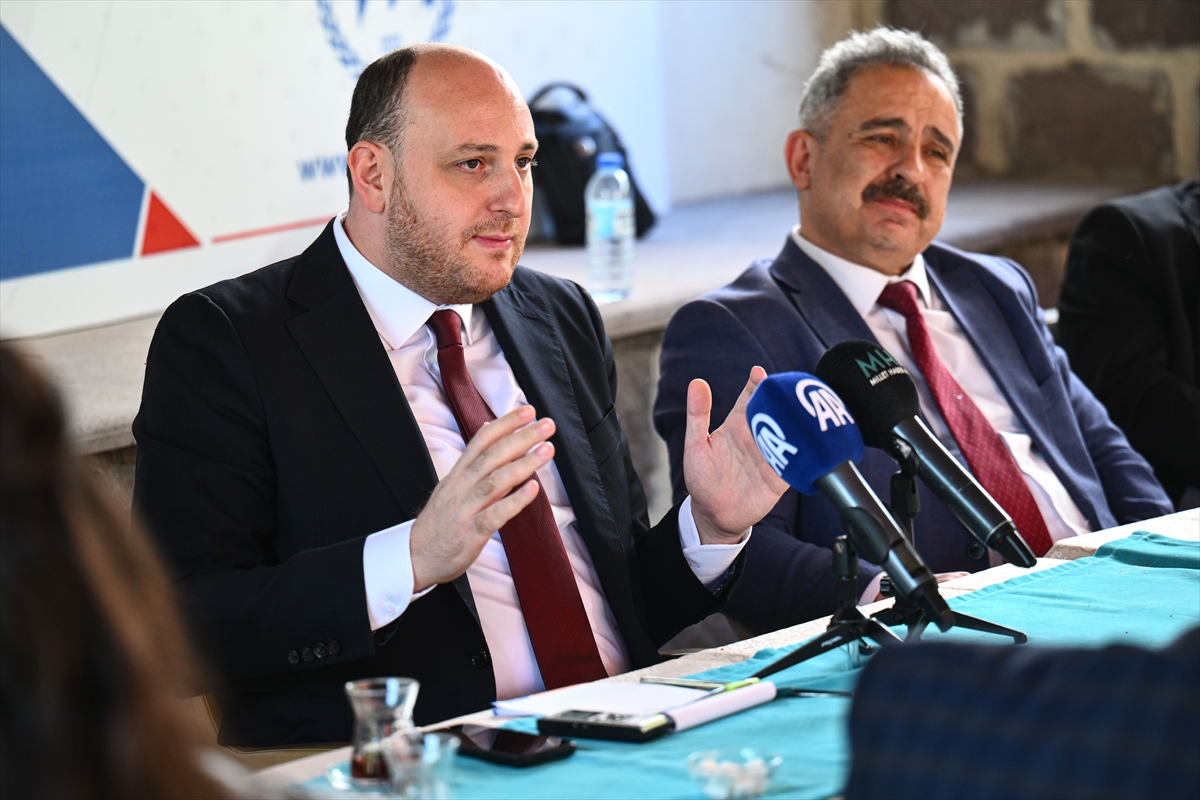 AK Parti'li Büyükgümüş'ten, terör örgütü PKK'nın fesih ve silah bırakma kararına ilişkin açıklama: