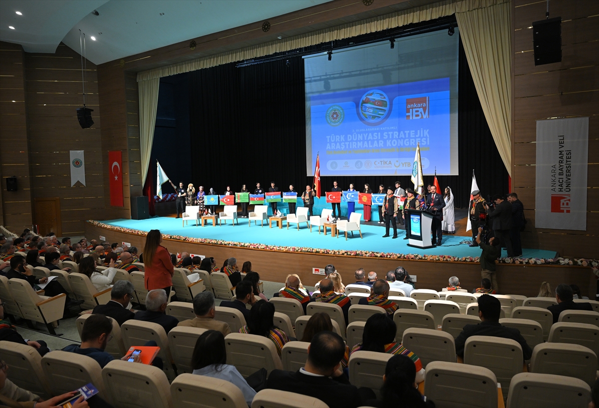 AK Parti'li Zorlu, 2. Uluslararası Katılımlı Türk Dünyası Stratejik Araştırmalar Kongresi'nde konuştu: