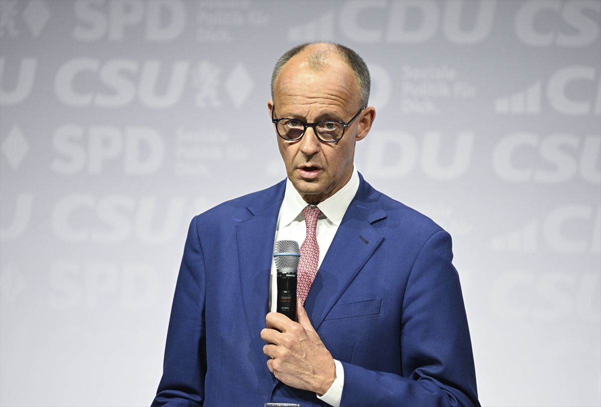 Almanya'da Hristiyan Birlik partileri ve SPD'nin üzerinde anlaştığı koalisyon protokolü imzalandı