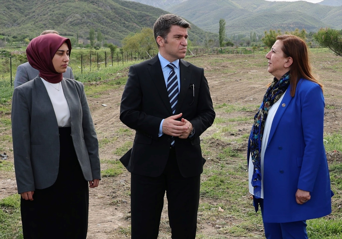Amasya Valisi Önder Bakan, mevsimlik tarım işçilerinin konaklayacağı alanı inceledi